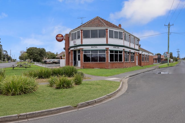 Allansford Hotel, 1 Grauers Road Allansford VIC 3277 Allansford Hotel, 1 Grauers Road Allansford VIC 3277