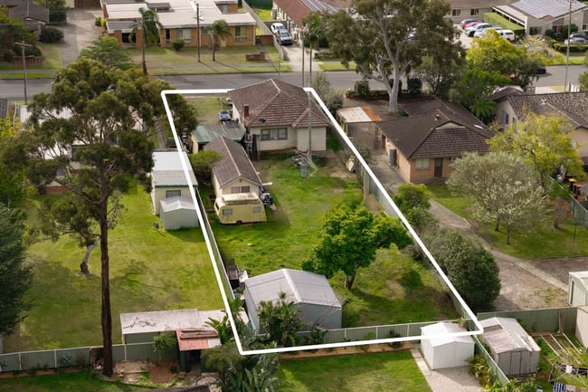 24 Mcmahons Road North Nowra NSW 2541 24 Mcmahons Road North Nowra NSW 2541