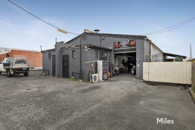 117 Mcewan Road Heidelberg West VIC 3081 117 Mcewan Road Heidelberg West VIC 3081