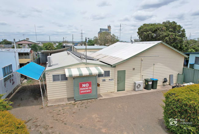 115 Kariboe Street Biloela QLD 4715 115 Kariboe Street Biloela QLD 4715