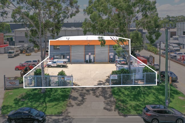 17 Hargraves Place Wetherill Park NSW 2164 17 Hargraves Place Wetherill Park NSW 2164