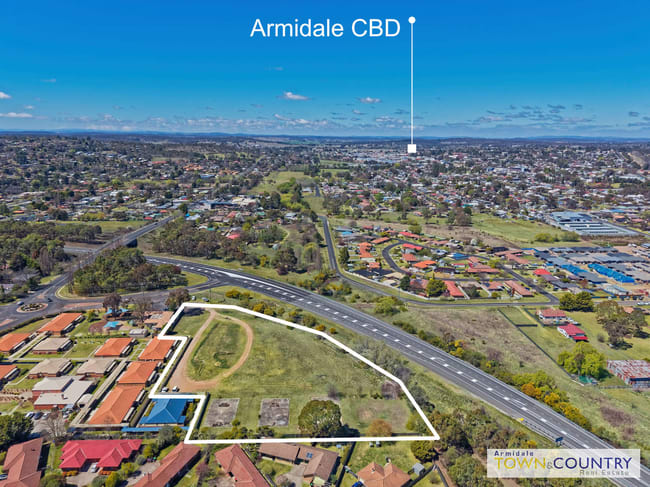 46 Martin Street Armidale NSW 2350 46 Martin Street Armidale NSW 2350