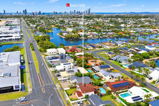 132 Ashmore Road Benowa QLD 4217 132 Ashmore Road Benowa QLD 4217