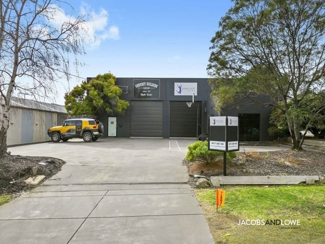 1 & 2/25 Virginia Street Mornington VIC 3931 1 & 2/25 Virginia Street Mornington VIC 3931