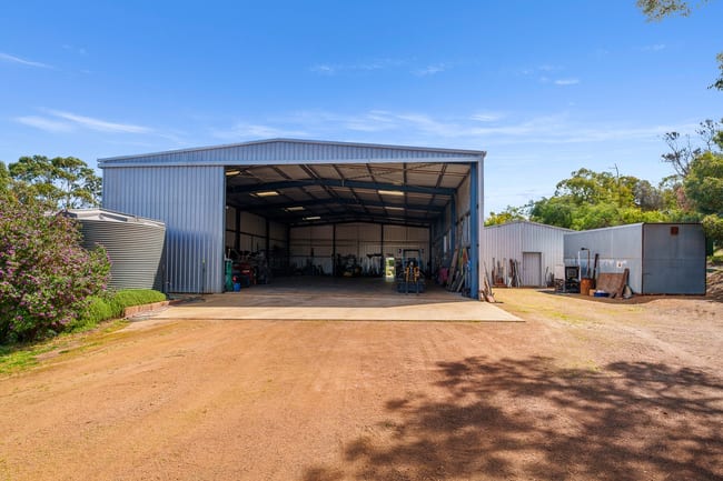 125 McKnoe Drive Morangup WA 6083 125 McKnoe Drive Morangup WA 6083