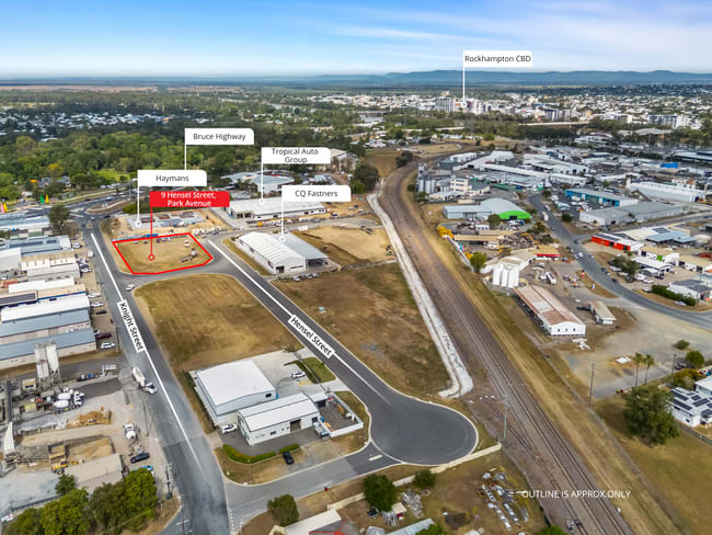 WHOLE OF PROPERTY/9 Hensel Street Park Avenue QLD 4701 WHOLE OF PROPERTY/9 Hensel Street Park Avenue QLD 4701