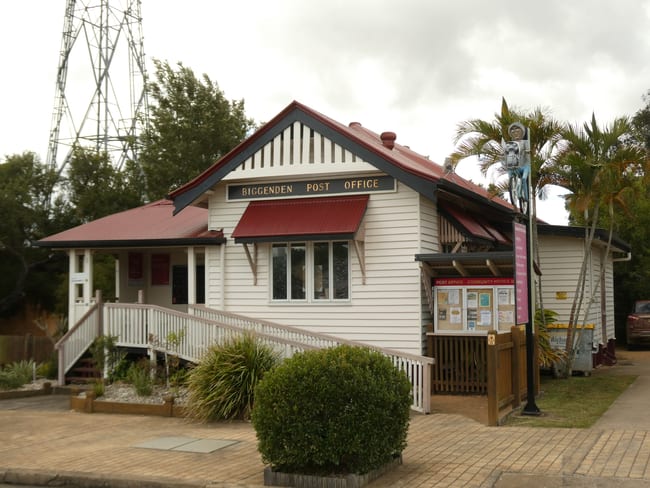 25 George Street Biggenden QLD 4621 25 George Street Biggenden QLD 4621