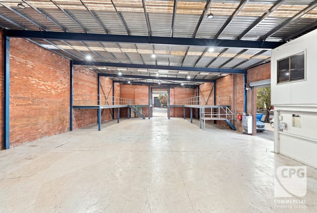 24 Garema Circuit Kingsgrove NSW 2208