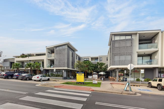 2/180 South Creek Road Wheeler Heights NSW 2097