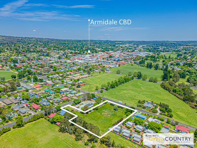 51 Kirkwood Street Armidale NSW 2350