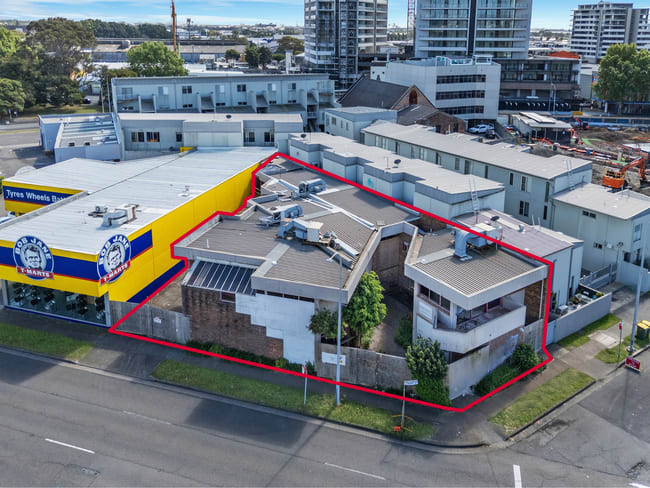 28 Denison Street Newcastle West NSW 2302 28 Denison Street Newcastle West NSW 2302