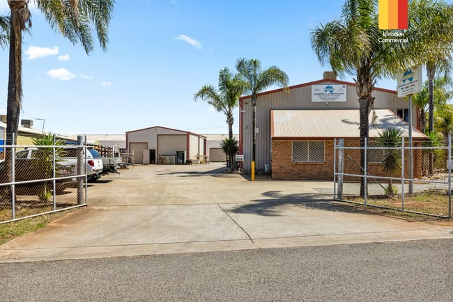 39 Barfield Crescent Edinburgh North SA 5113 39 Barfield Crescent Edinburgh North SA 5113