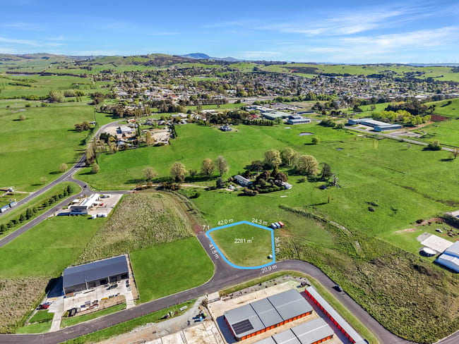 10 Radburn Street Blayney NSW 2799