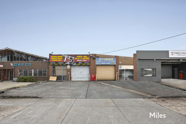 1 & 2/22 Helen Street Heidelberg West VIC 3081 1 & 2/22 Helen Street Heidelberg West VIC 3081