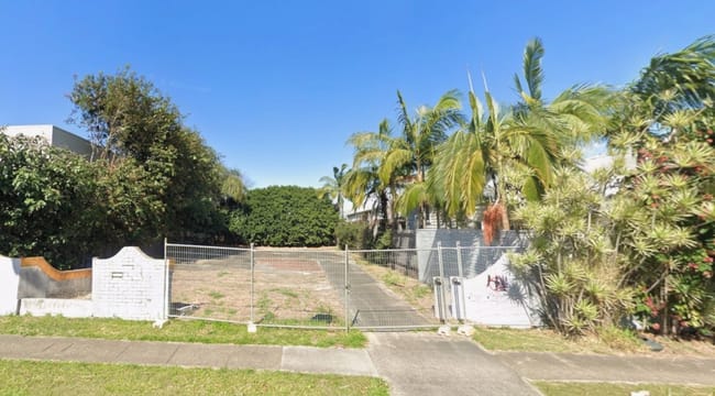 46 Ashmore Road Bundall QLD 4217 46 Ashmore Road Bundall QLD 4217
