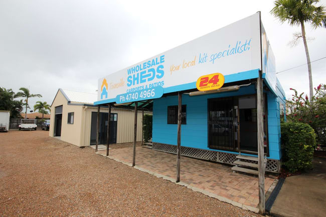 24 Bowen Road Hermit Park QLD 4812 24 Bowen Road Hermit Park QLD 4812
