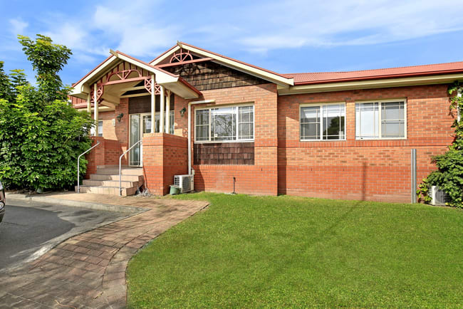 11 Military Road Port Kembla NSW 2505 11 Military Road Port Kembla NSW 2505