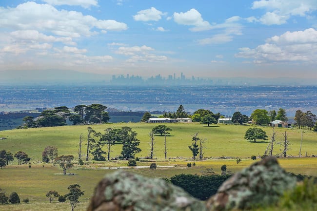 15 Gilletts Lane Ingliston VIC 3342