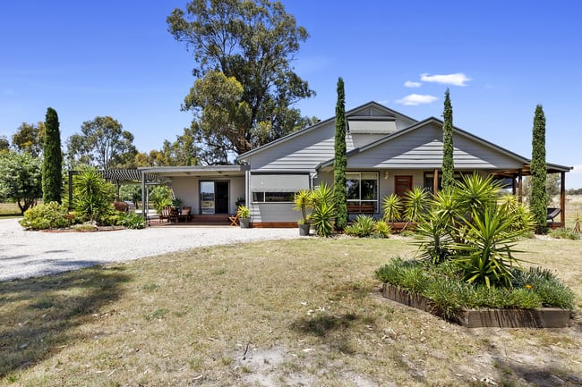 275 River Road Goomalibee VIC 3673