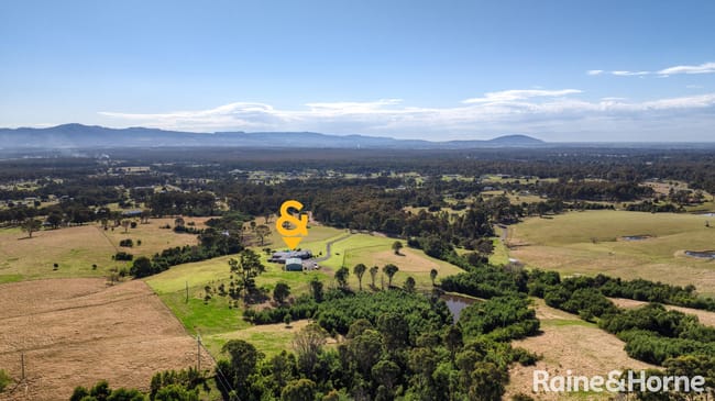 55 Greenmeadow Lane Nowra Hill NSW 2540 55 Greenmeadow Lane Nowra Hill NSW 2540