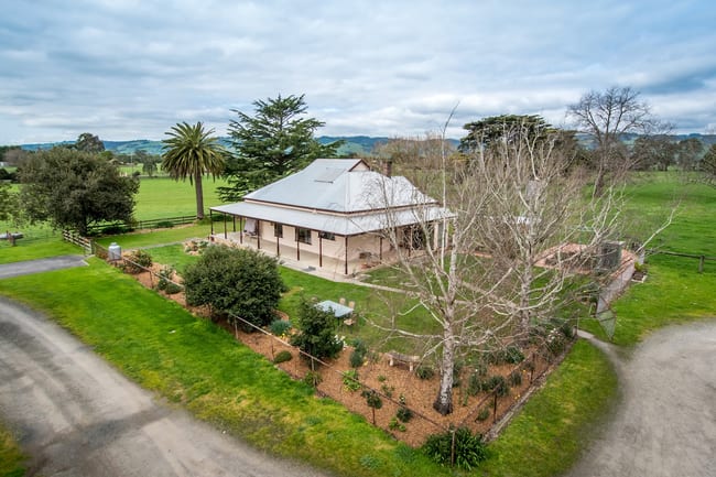 290 Darnum-Allambee Road Cloverlea VIC 3822 290 Darnum-Allambee Road Cloverlea VIC 3822