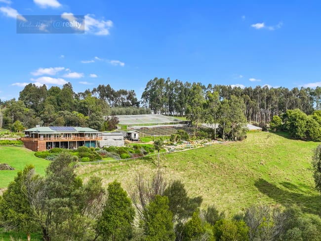 585 Yarragon-Leongatha Road Wooreen VIC 3953 585 Yarragon-Leongatha Road Wooreen VIC 3953