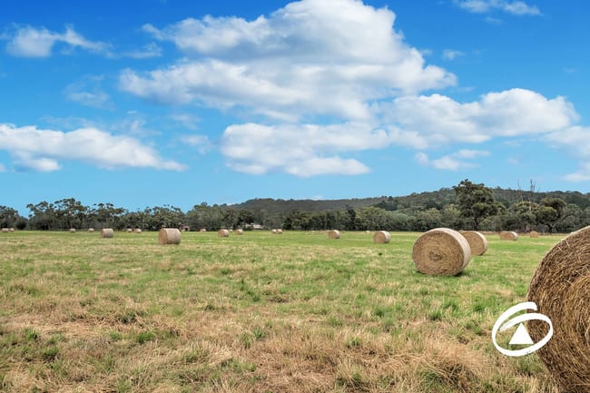 425 Toomuc Valley Road Pakenham VIC 3810 425 Toomuc Valley Road Pakenham VIC 3810