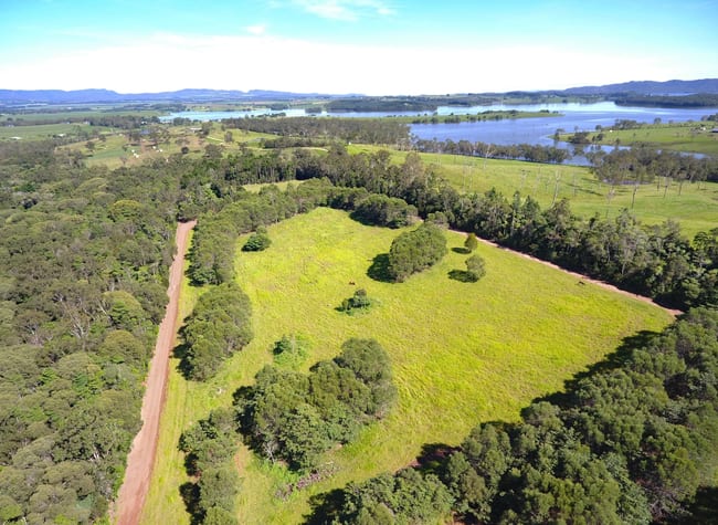 Lake Barrine QLD 4884 Lake Barrine QLD 4884