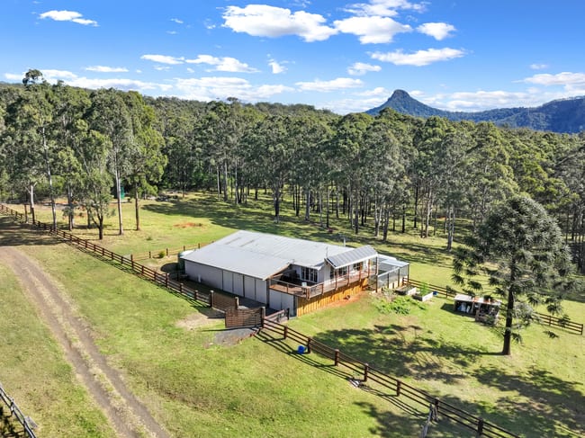 197 Hardcastle Road Carneys Creek QLD 4310 197 Hardcastle Road Carneys Creek QLD 4310