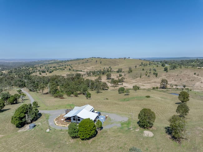 86 Mercer Springate Road East Nanango QLD 4615 86 Mercer Springate Road East Nanango QLD 4615