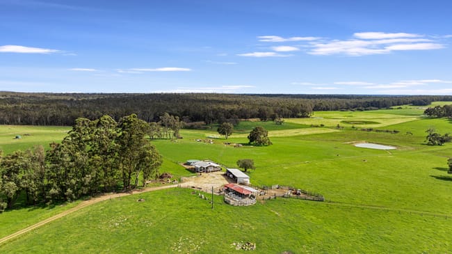 70 Roberts Road (Carlotta) Nannup WA 6275 70 Roberts Road (Carlotta) Nannup WA 6275