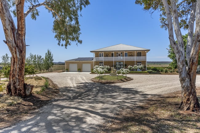 518 Fivebough Road Leeton NSW 2705 518 Fivebough Road Leeton NSW 2705