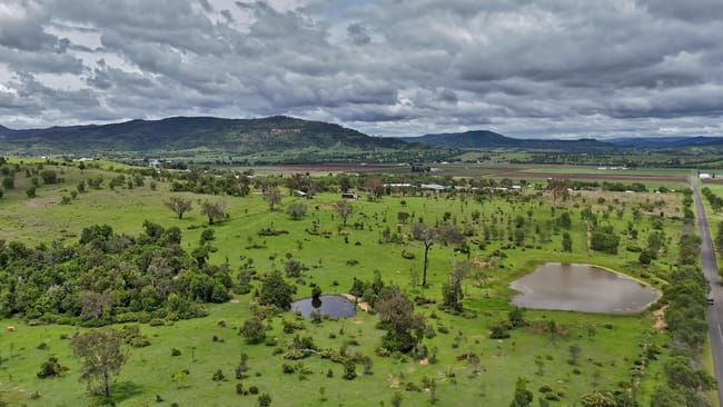 Lot 5 & 6 Ropeley Rockside Rd Lower Tenthill QLD 4343