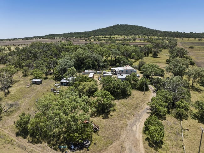 60 Weier Lane Stoneleigh QLD 4356 60 Weier Lane Stoneleigh QLD 4356