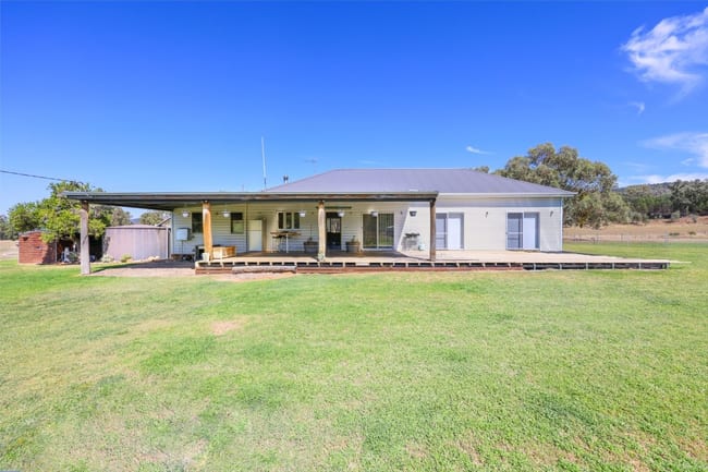 328 Clowes Road Currabubula NSW 2342 328 Clowes Road Currabubula NSW 2342