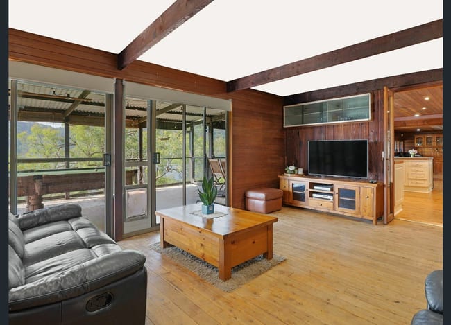 402 Singleton Road Laughtondale NSW 2775 402 Singleton Road Laughtondale NSW 2775
