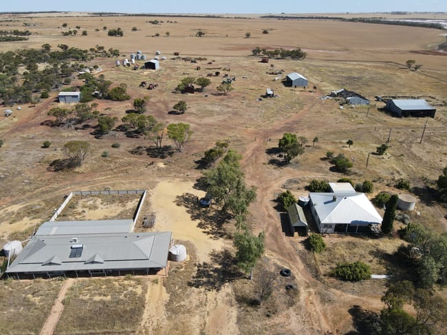 793 Osborne Road Dalwallinu WA 6609 793 Osborne Road Dalwallinu WA 6609