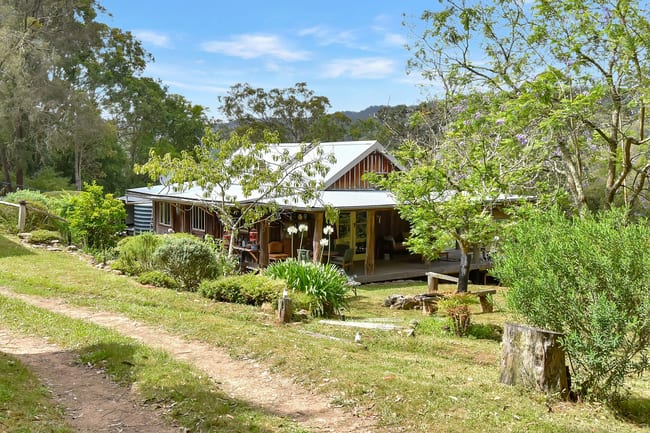 360 Dogwood Road Laguna NSW 2325 360 Dogwood Road Laguna NSW 2325