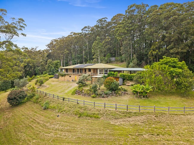 617 The Ridgeway Tumbi Umbi NSW 2261 617 The Ridgeway Tumbi Umbi NSW 2261