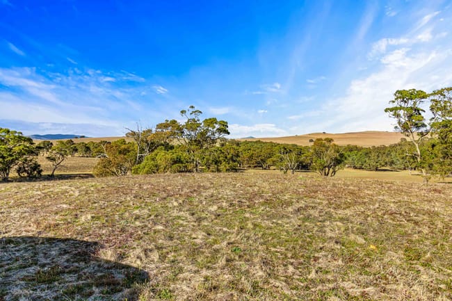 823 Western Highway Armstrong VIC 3377 823 Western Highway Armstrong VIC 3377