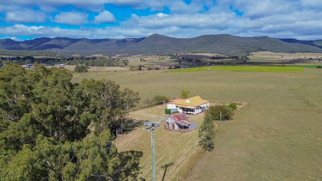 10443 Cunningham Highway Maryvale QLD 4370 10443 Cunningham Highway Maryvale QLD 4370