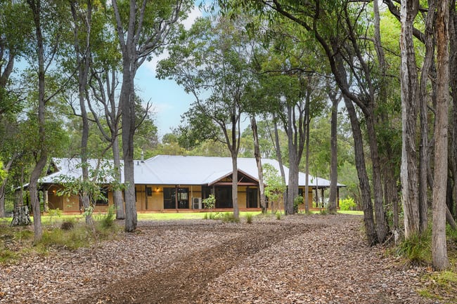 374 Jindong-Treeton Road Kaloorup WA 6280 374 Jindong-Treeton Road Kaloorup WA 6280