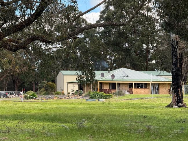 20 Parkfield Drive Northcliffe WA 6262 20 Parkfield Drive Northcliffe WA 6262