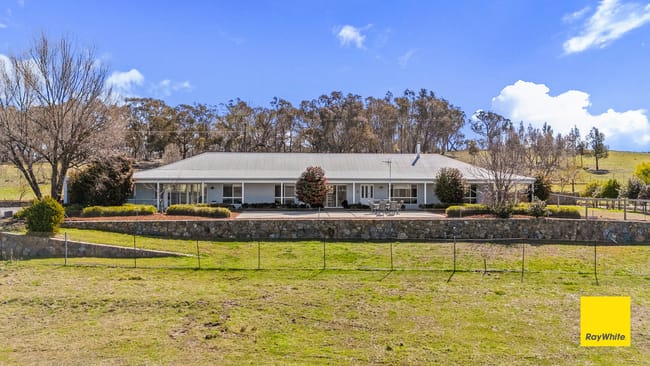 275 Mulligans Flat Road Sutton NSW 2620 275 Mulligans Flat Road Sutton NSW 2620