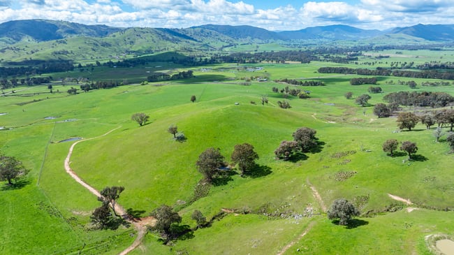 2/ Hibbersons Road Tallangatta South VIC 3701 2/ Hibbersons Road Tallangatta South VIC 3701