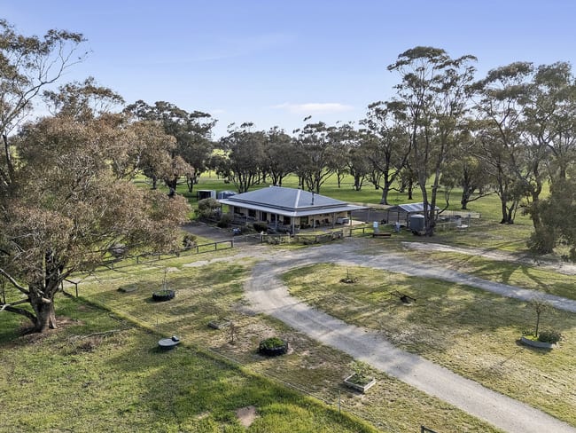 35 Kamarooka Store Road Kamarooka VIC 3570 35 Kamarooka Store Road Kamarooka VIC 3570