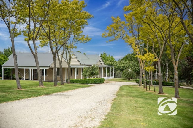 30 Sanders Road Garfield North VIC 3814 30 Sanders Road Garfield North VIC 3814