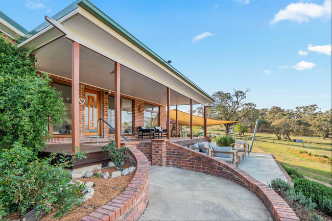 6141 Monaro Highway Michelago NSW 2620 6141 Monaro Highway Michelago NSW 2620