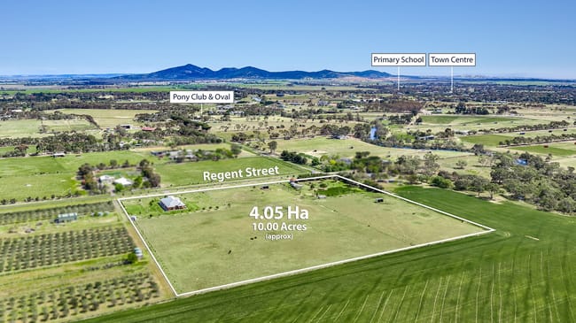 90 Regent Street Little River VIC 3211 90 Regent Street Little River VIC 3211