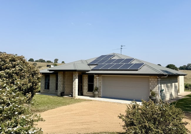 108 Inverleigh Road Rosenthal Heights QLD 4370 108 Inverleigh Road Rosenthal Heights QLD 4370